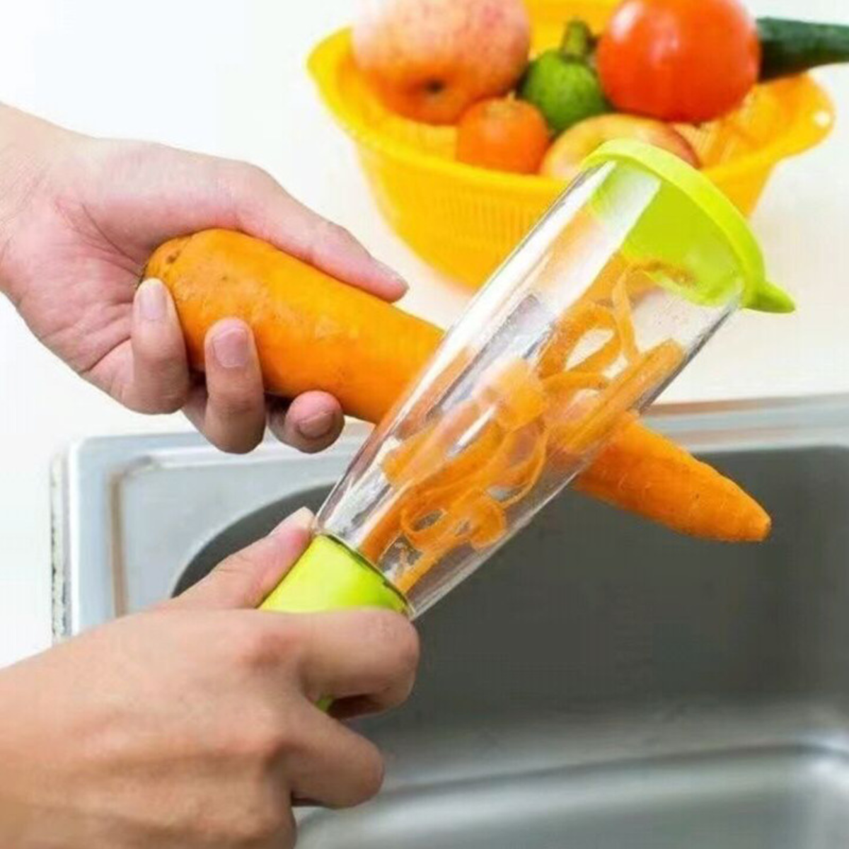 PeelVault™ Mess-Free Peeler