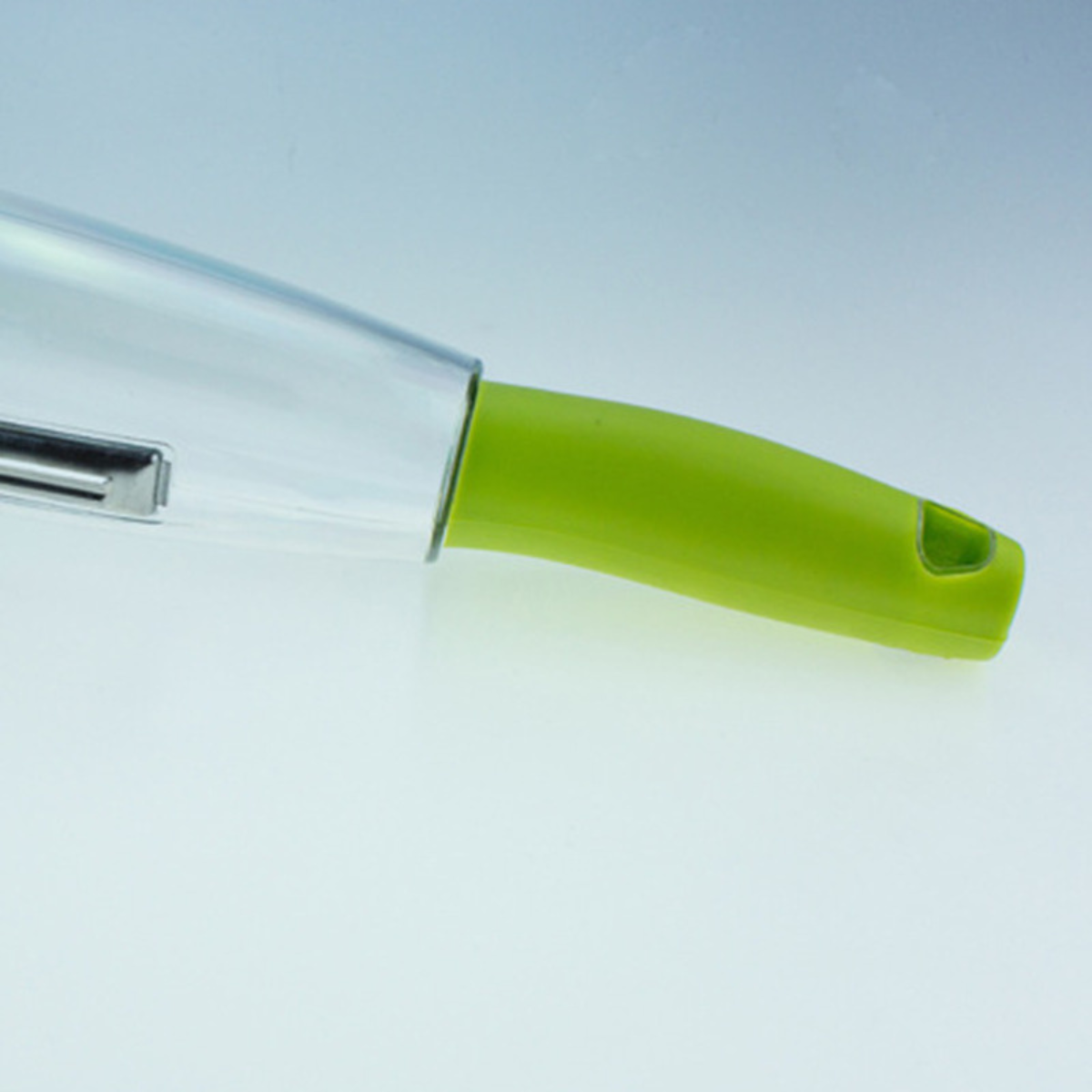 PeelVault™ Mess-Free Peeler